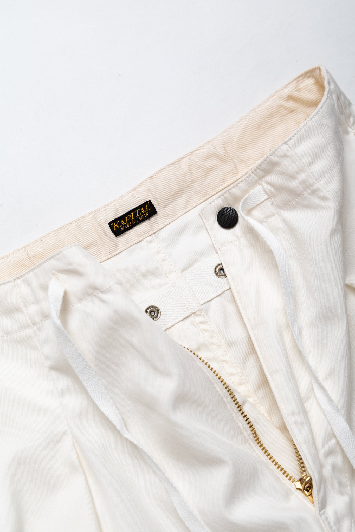 Combed Gabergine AOZAI Cargo Pants - White