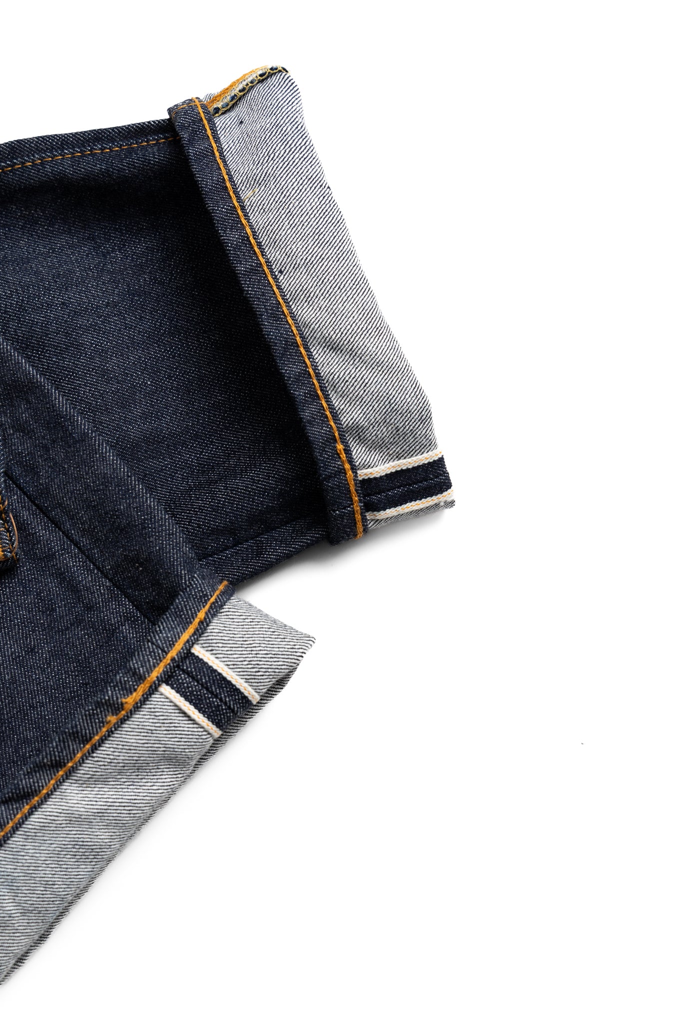 712 Low Rise Tapered Straight Jeans