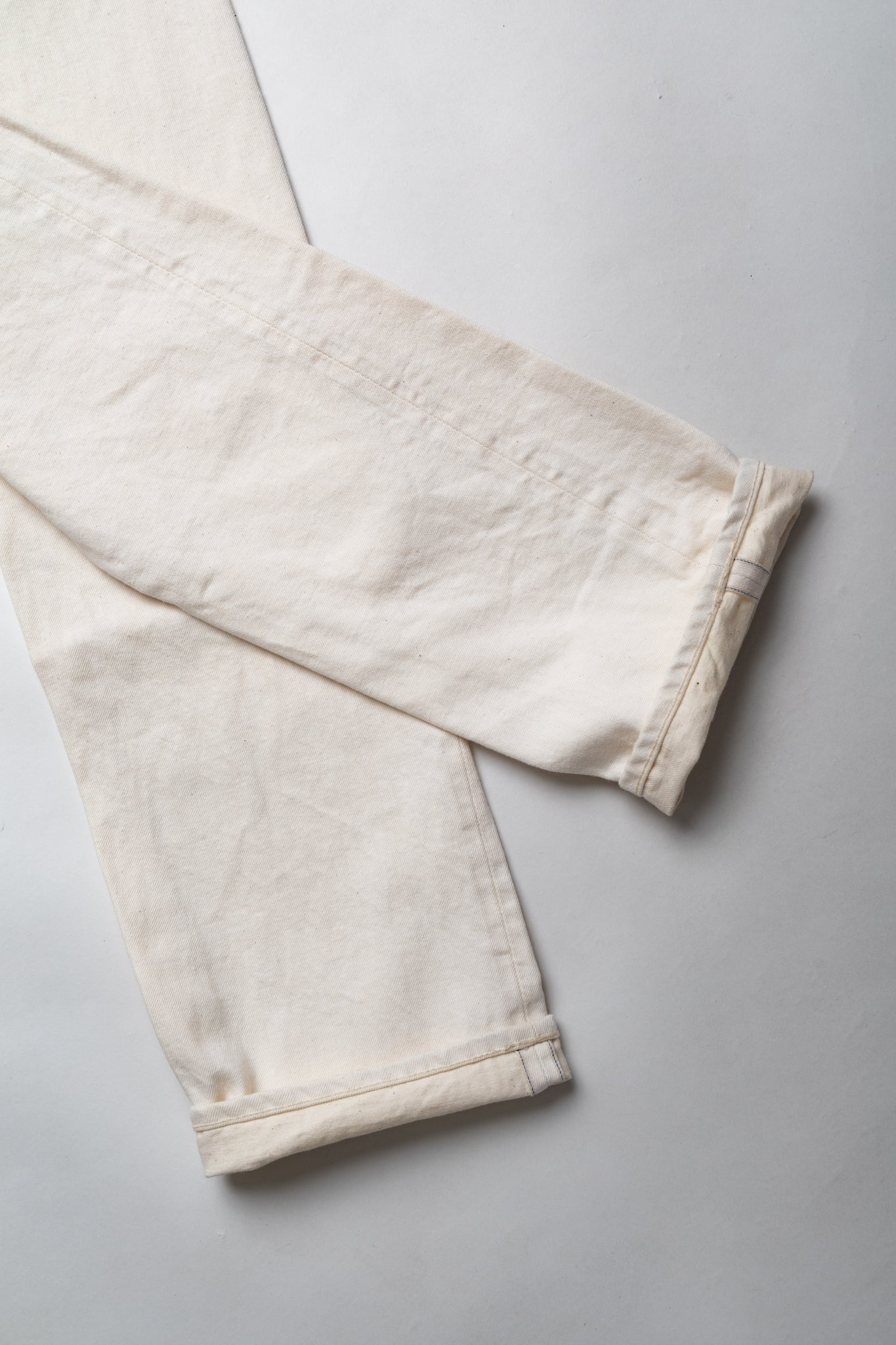 AA714 White Denim WWll Straight Jeans