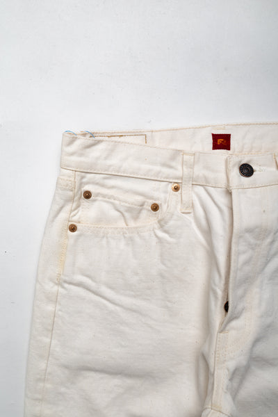 AA710 White Denim Slim Straight Jeans